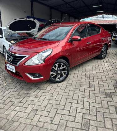 NISSAN VERSA 1.6 16V FLEXSTART UNIQUE 4P XTRONIC NISSAN VERSA 1.6 16V FLEXSTART UNIQUE 4P XTRONIC